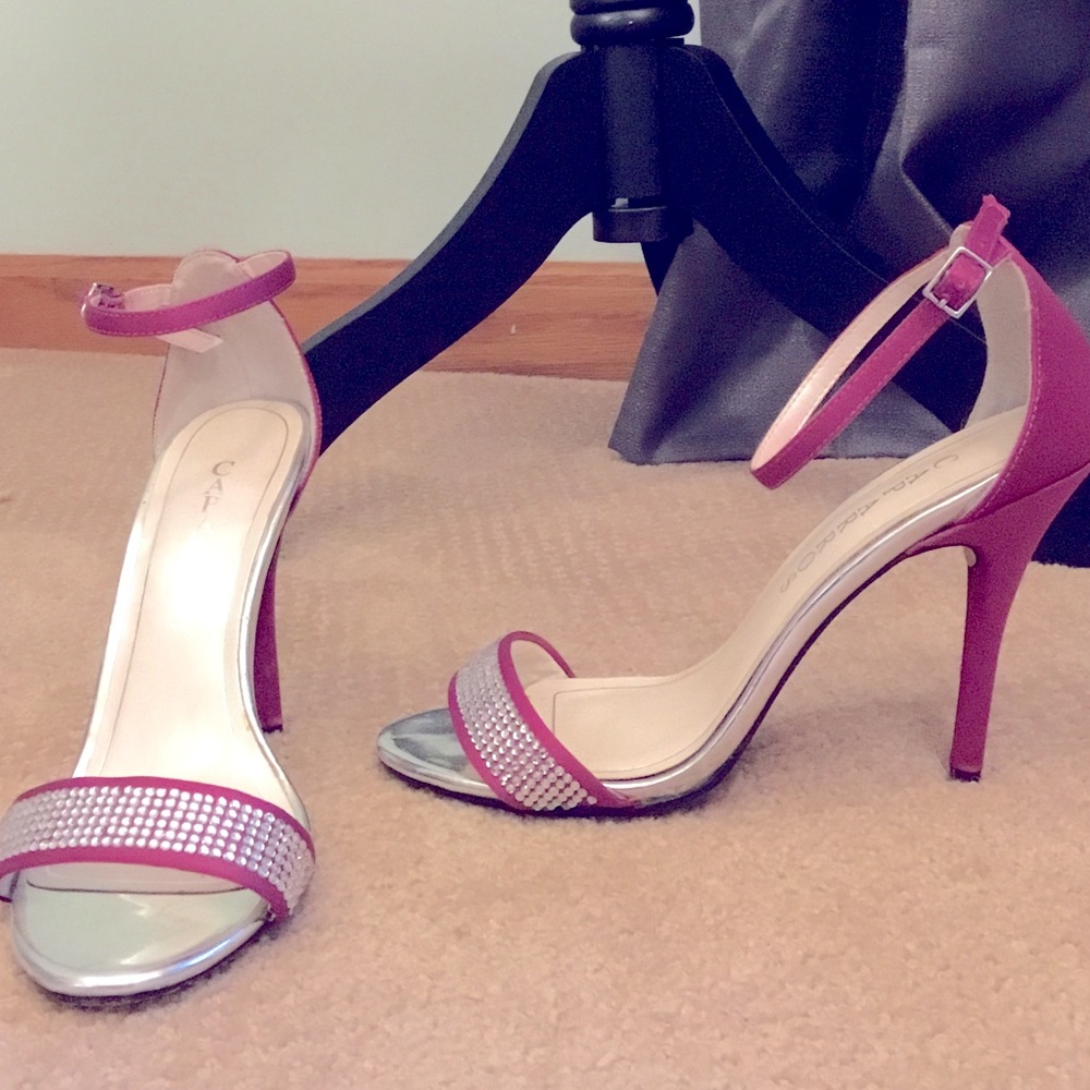 Caparros Magenta Heels - Size 7